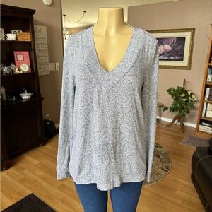 Harlowe & Graham gray long sleeve Vneck sweater-size XL